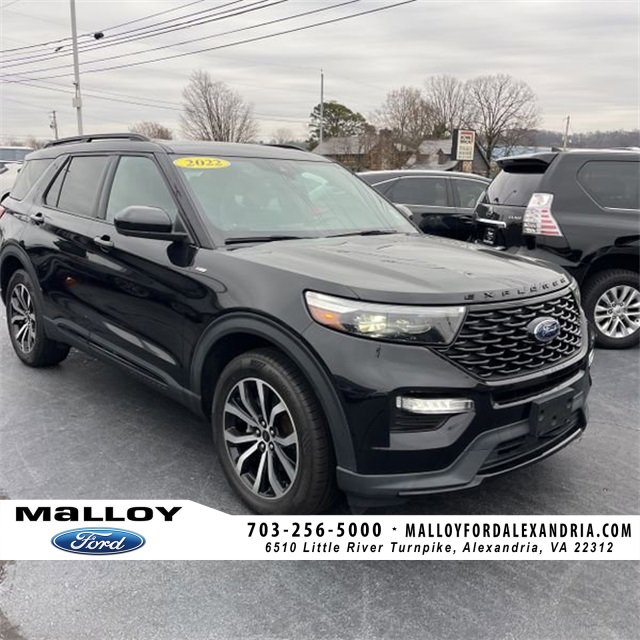 2022 Ford Explorer ST-LINE's photo