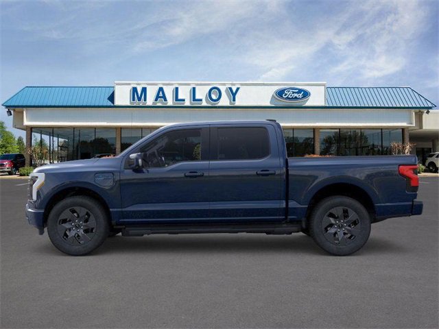 2025 Ford F-150 Lightning Lariat photo 3