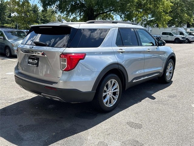 2020 Ford Explorer XLT photo 3
