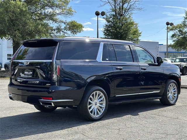 2023 Cadillac Escalade ESV Premium Luxury photo 2