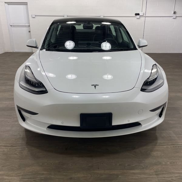 2022 Tesla Model 3 Long Range photo 2
