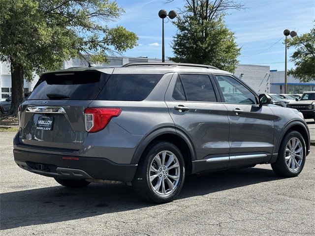2022 Ford Explorer XLT photo 3