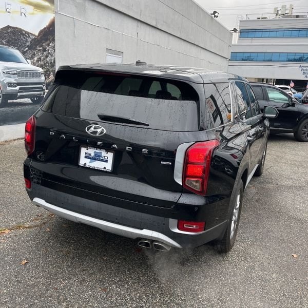 2022 Hyundai Palisade SE photo 3