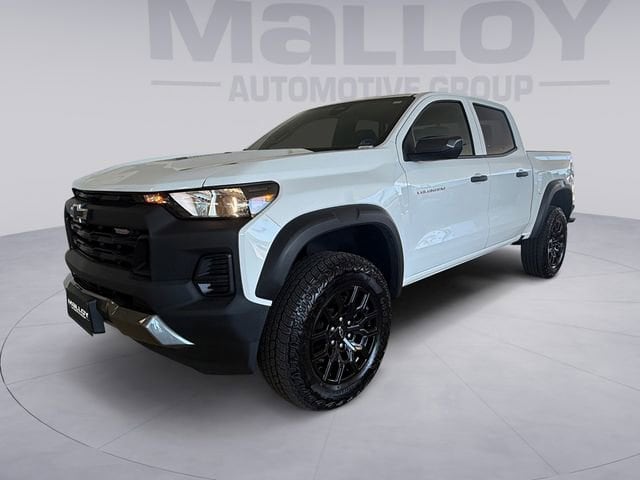 2025 Chevrolet Colorado 4WD Trail Boss Crew Cab Short Box's photo