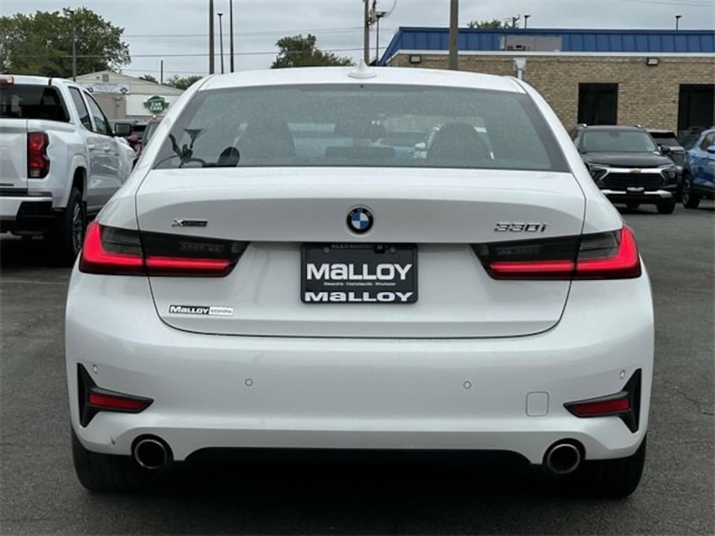 Used 2019 BMW 330i 330i xDrive Alpine White- Premium & Driving Assist Sedan