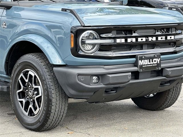 2021 Ford Bronco Outer Banks photo 3