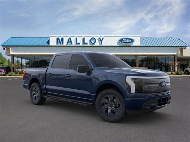 2025 Ford F-150 Lightning Flash's photo