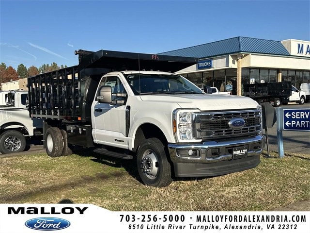 2024 Ford F-350 Super Duty Chassis Cab XL's photo