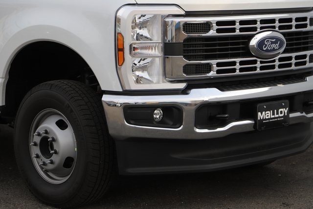 2024 Ford F-350 XL photo 2
