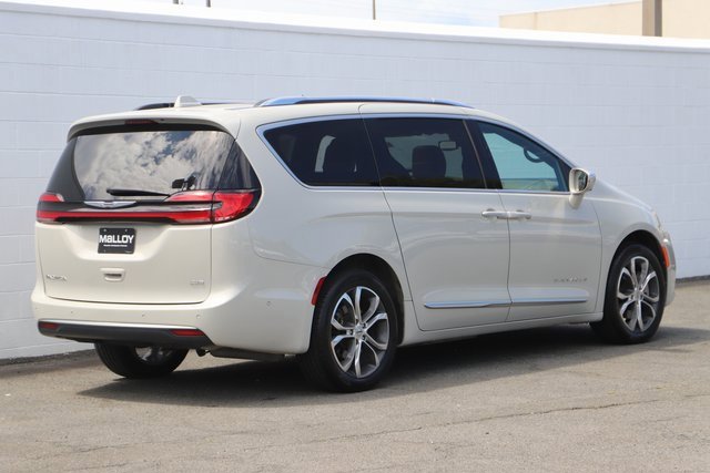 Certified 2021 Chrysler Pacifica Pinnacle with VIN 2C4RC3PG7MR525524 for sale in Alexandria, VA