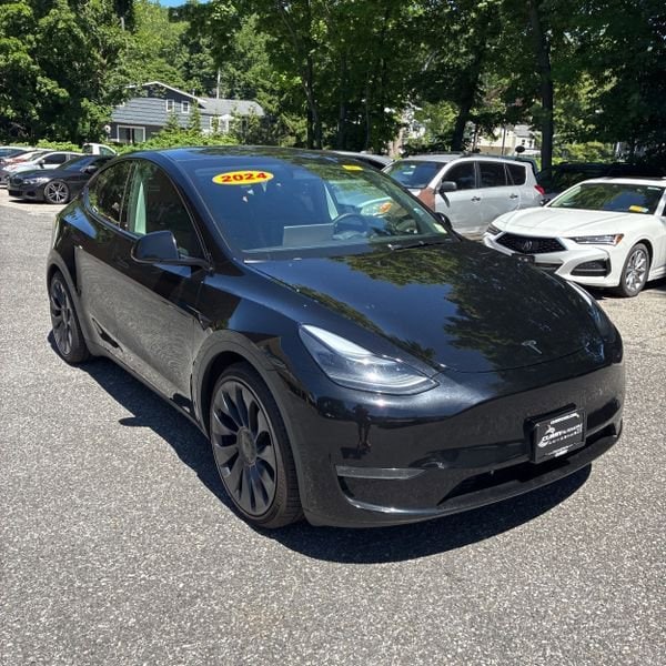 Used 2024 Tesla Model Y Performance with VIN 7SAYGDEF6RA264812 for sale in Alexandria, VA