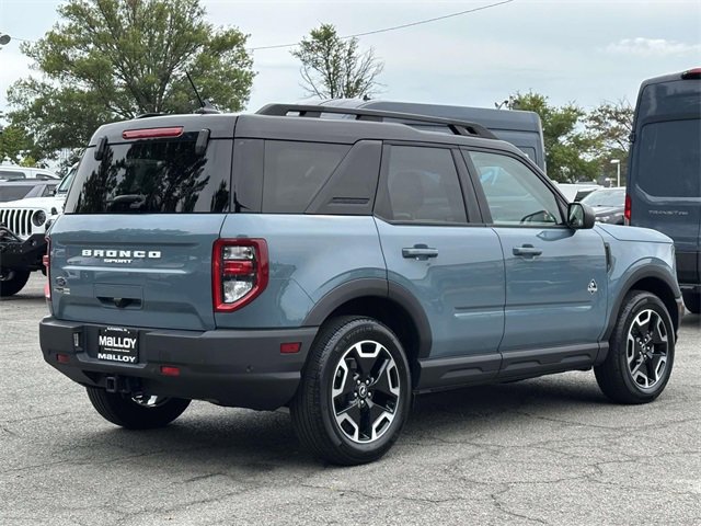 2023 Ford Bronco Sport Outer Banks photo 3