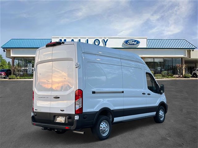 2024 Ford Transit Cargo Van photo 4