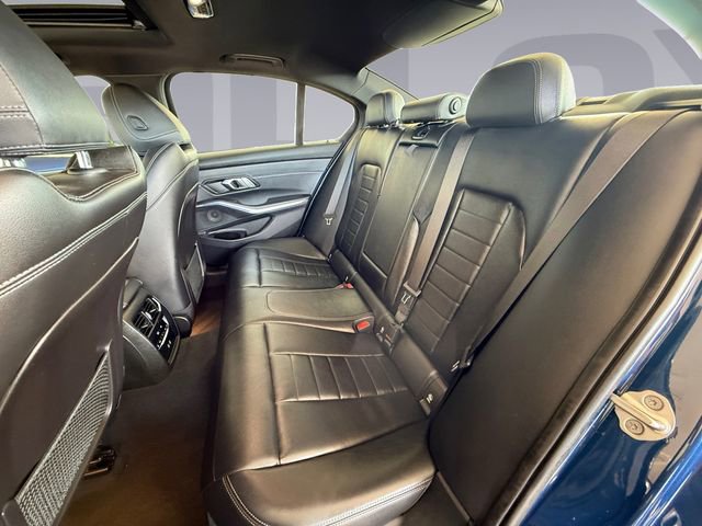 2022 BMW 3 Series 330i - Photo 16