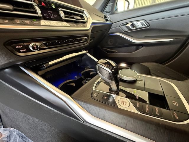 2022 BMW 3 Series 330i - Photo 24