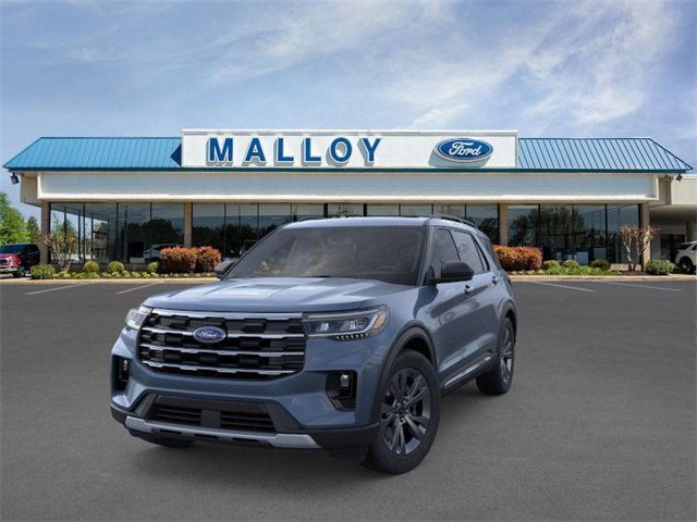 2025 Ford Explorer photo 2