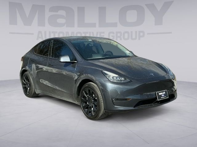 Used 2021 Tesla Model Y Standard Range with VIN 5YJYGDED5MF113807 for sale in Alexandria, VA