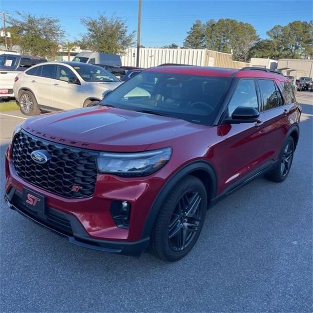 2025 Ford Explorer ST's photo