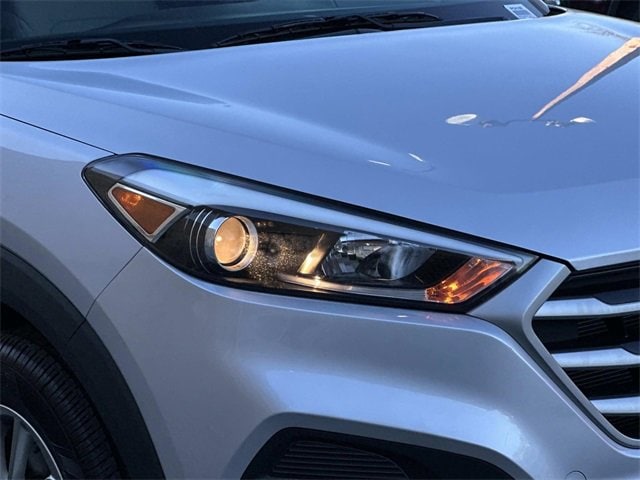 2017 Hyundai Tucson SE photo 3