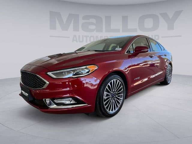 2017 Ford Fusion Platinum's photo