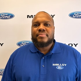 Staff member DeShaun Moten from ID_5f5f65