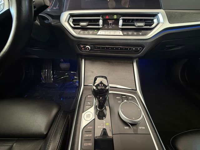 2022 BMW 3 Series 330i - Photo 15