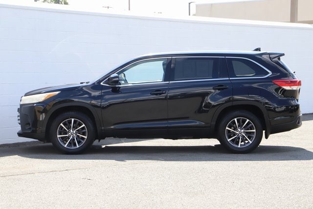 Used 2019 Toyota Highlander XLE with VIN 5TDJZRFH4KS706397 for sale in Alexandria, VA