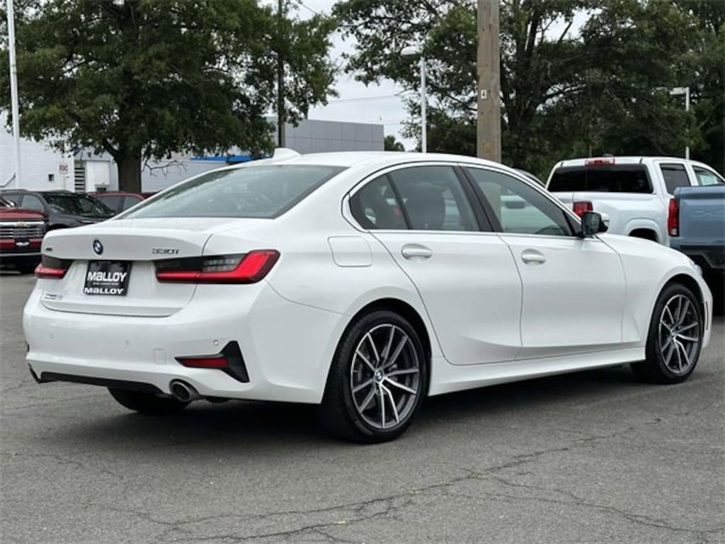 Used 2019 BMW 330i 330i xDrive Alpine White- Premium & Driving Assist Sedan