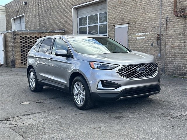 2024 Ford Edge SEL's photo
