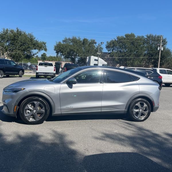 2021 Ford Mustang Mach-E Select photo 3