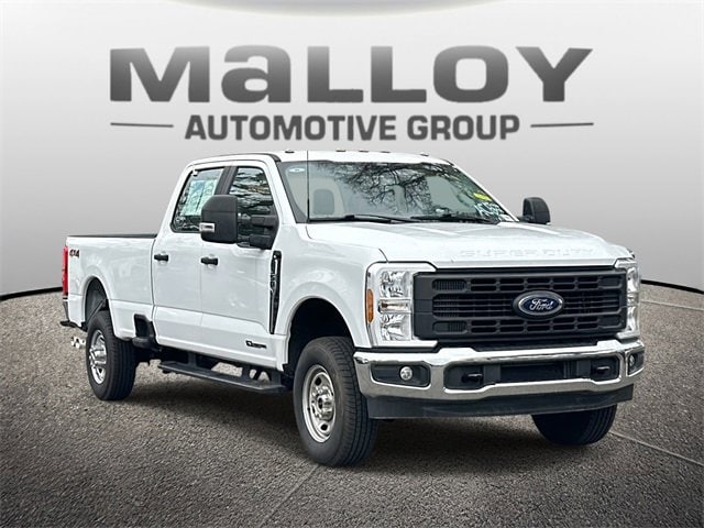 2024 Ford F-350 Super Duty XL's photo