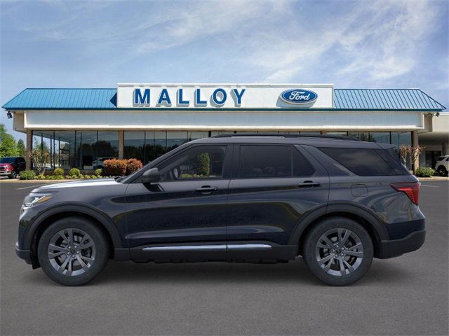2025 Ford Explorer photo 4
