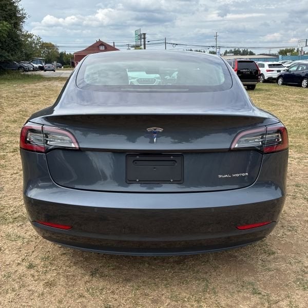 Used 2022 Tesla Model 3 Long Range with VIN 5YJ3E1EB5NF335472 for sale in Alexandria, VA