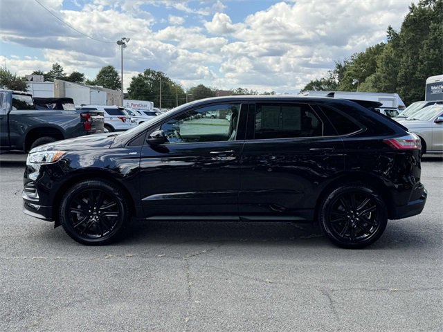 2024 Ford Edge ST photo 2