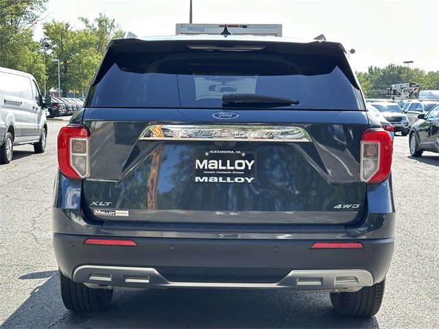 2023 Ford Explorer XLT photo 2