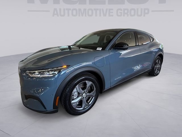 2023 Ford Mustang-Mach-e Select's photo
