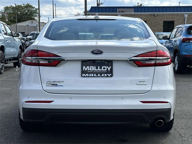 2020 Ford Fusion SE photo 3