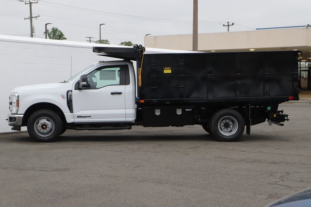 2024 Ford F-350 XL photo 2