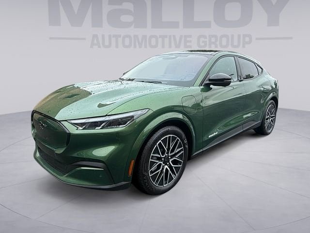 2025 Ford Mustang-Mach-e Premium's photo