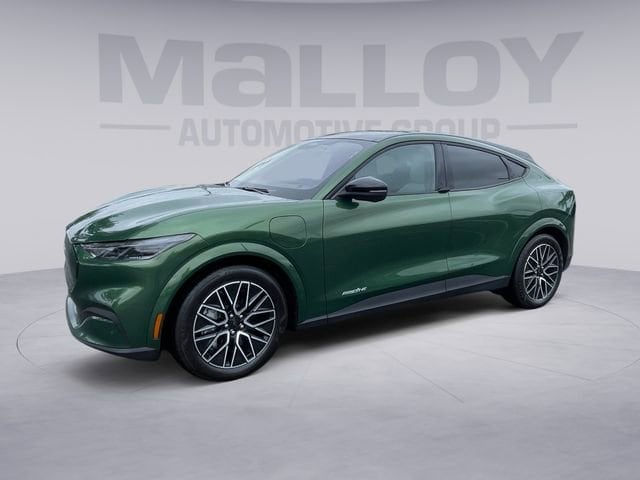 2025 Ford Mustang-Mach-e Premium's photo