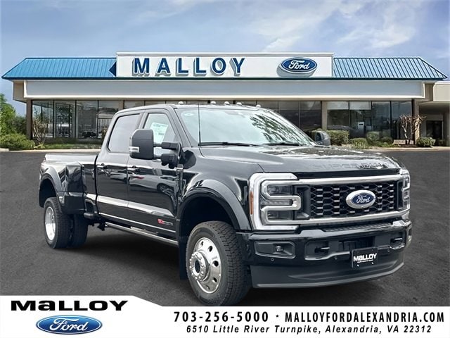 2026 Ford F-450 Super Duty Platinum's photo