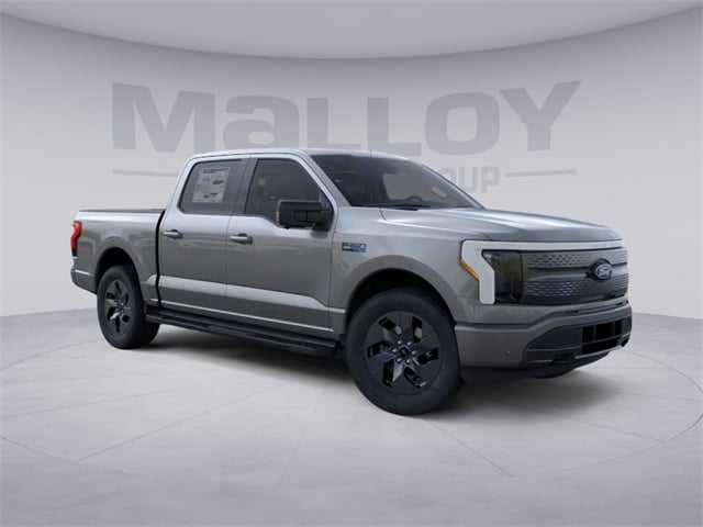 2025 Ford F-150 Lightning Flash's photo
