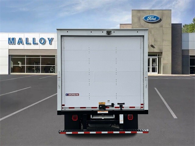 2025 Ford E-350 photo 3