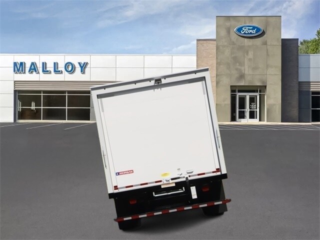 2025 Ford E-350 photo 4