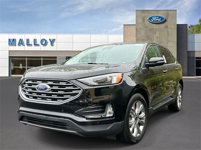 2024 Ford Edge Titanium photo 3