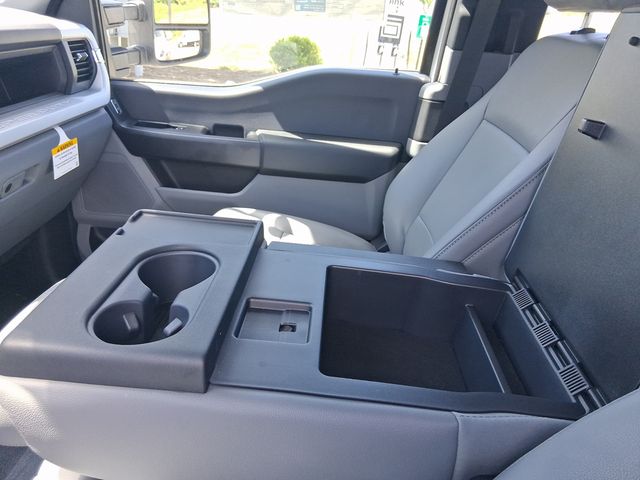 2026 Ford F-350 Super Duty Chassis Cab XL - Photo 22
