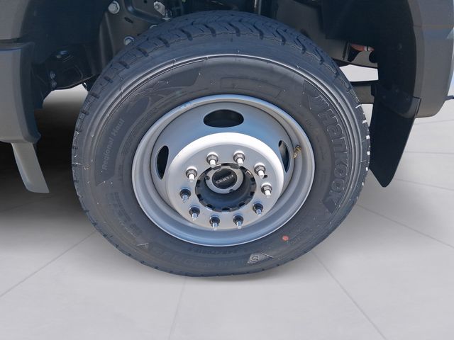 2025 Ford F-600 Super Duty Chassis Cab XL - Photo 9