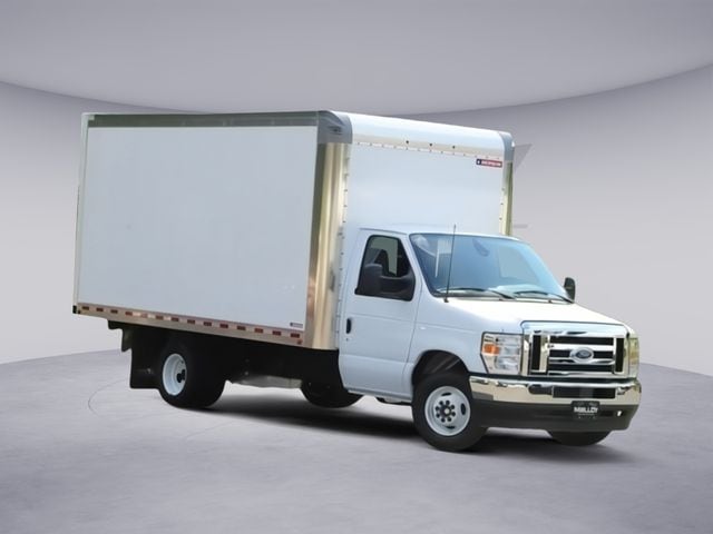 2025 Ford E-Series DRW E-350 Super Duty 158 in WB's photo