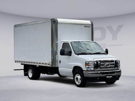 2025 Ford E-350SD Base Cutaway Cab/Chassis