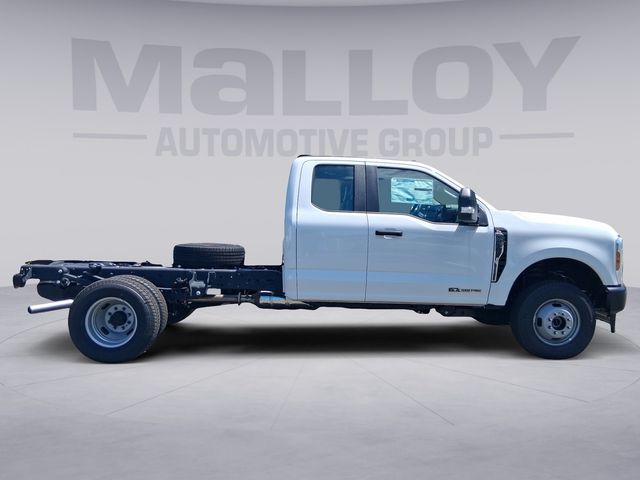 2026 Ford F-350 Super Duty Chassis Cab XL - Photo 6